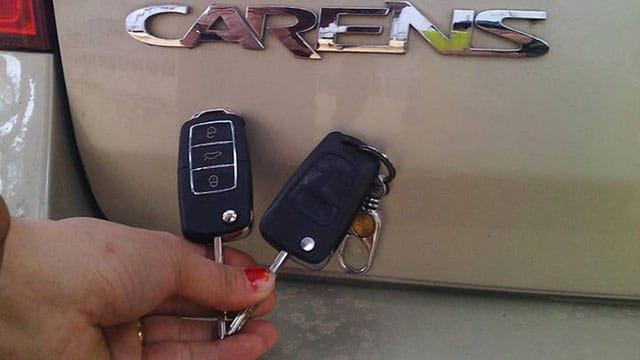 Làm chìa khóa xe Kia Carens – Làm Chìa Khóa Xe Ôtô