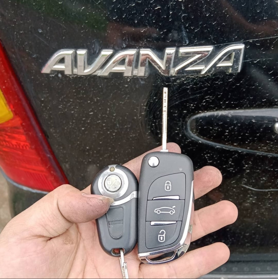 Làm chìa khóa xe Toyota Avanza – Làm Chìa Khóa Xe Ôtô
