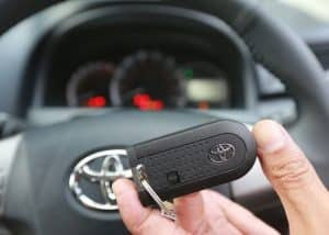 Làm chìa khóa xe Toyota VelozCroos – Làm Chìa Khóa Xe Ôtô