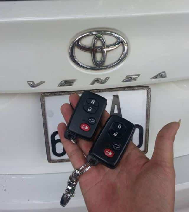 Làm chìa khóa xe Toyota Venza – Làm Chìa Khóa Xe Ôtô
