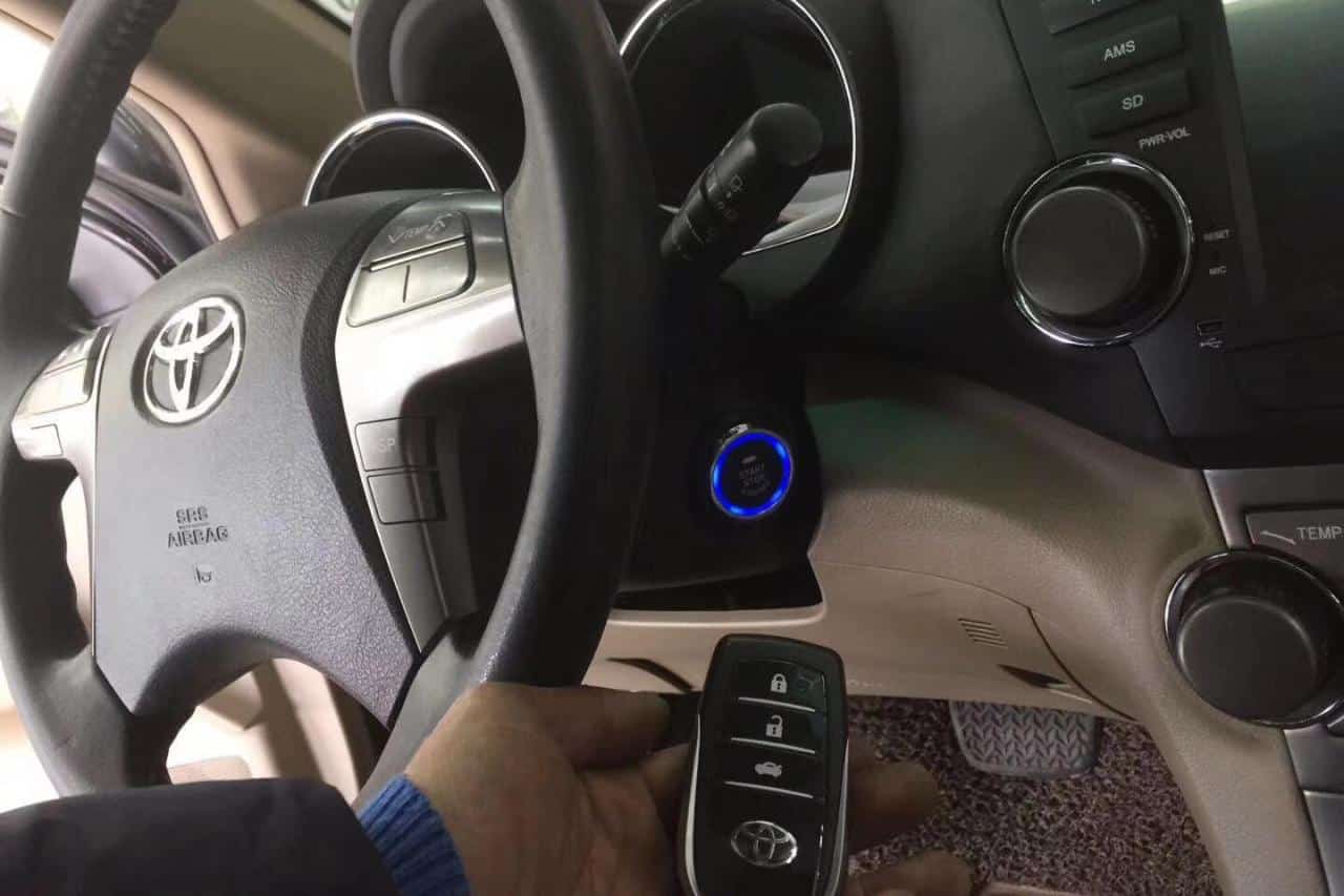 Nhiều mẫu xe phổ thông đã được trang bị chìa khóa thông minh.